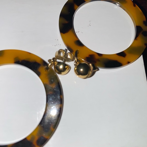 J.Crew Tortoise circle dangle earrings - Picture 2 of 4